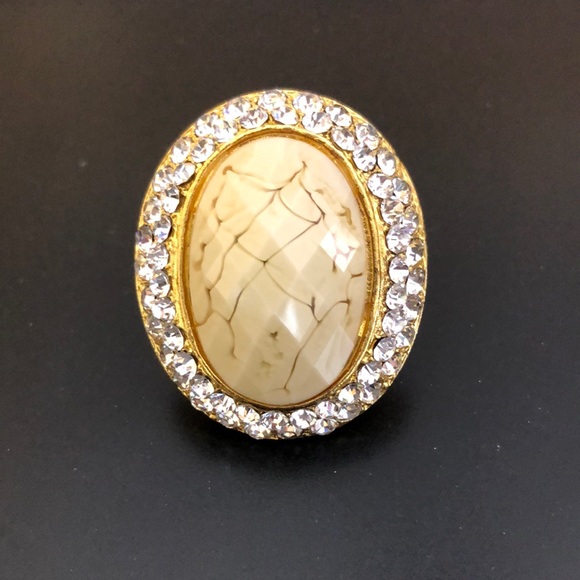 EUC Amrita Singh Gold-tone Resin Cocktail Ring